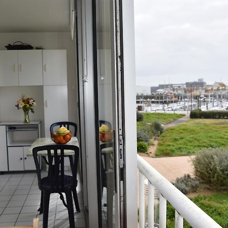 Appartement 1 Chambre, Avec Loggia Et Vue Sur Le Port Olona La Chaume Exterior foto