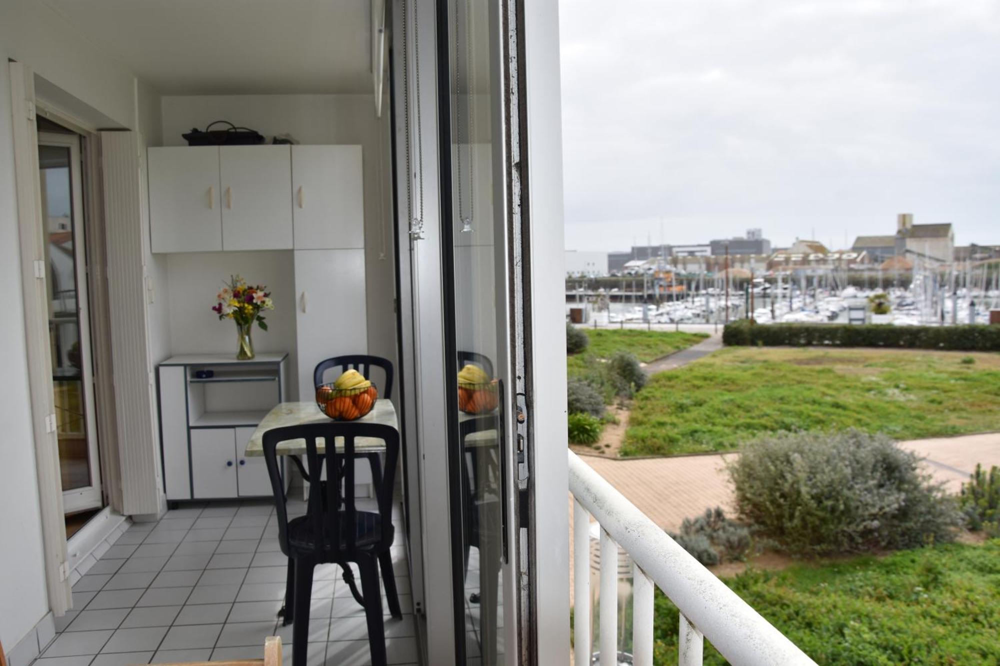 Appartement 1 Chambre, Avec Loggia Et Vue Sur Le Port Olona La Chaume Exterior foto
